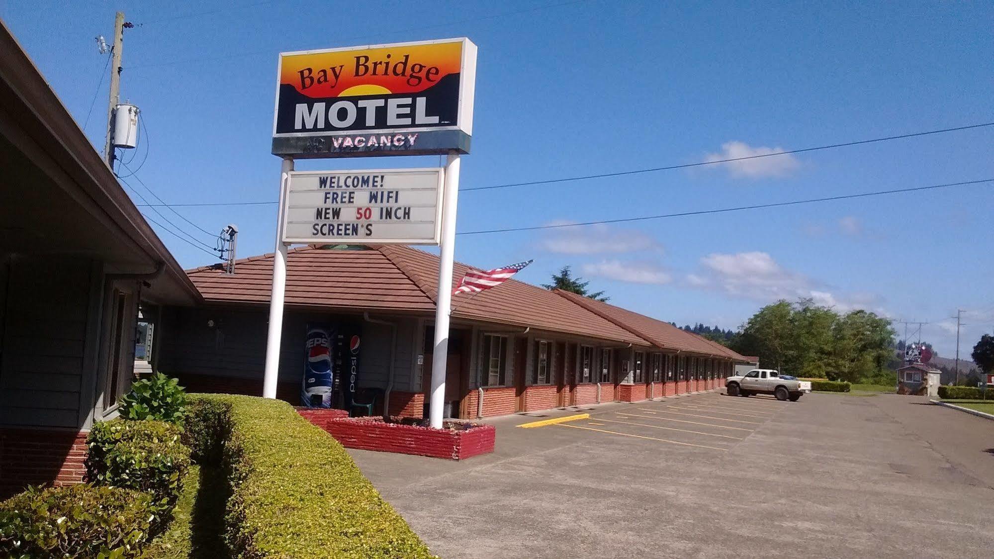 Bay Bridge Motel North Bend Buitenkant foto